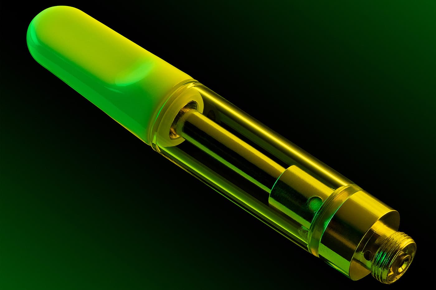 Delta 8 THC disposable on green background