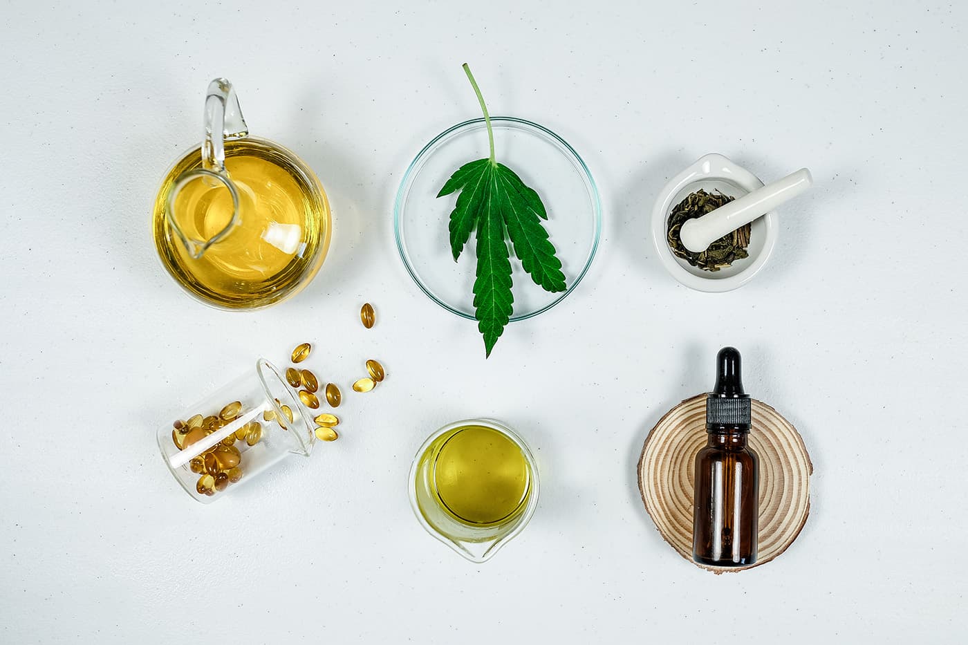 THC-O and HHC products on white background